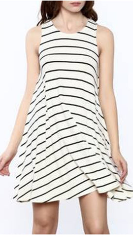 Elan Sleeveless Keyhole Dress